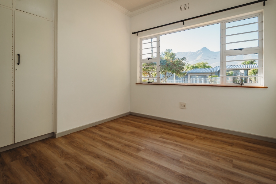 3 Bedroom Property for Sale in Dormehls Drift Western Cape